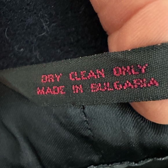 Outdoor Exchange Navy Blue peacoat with vintage vibe - Picture 10 of 16